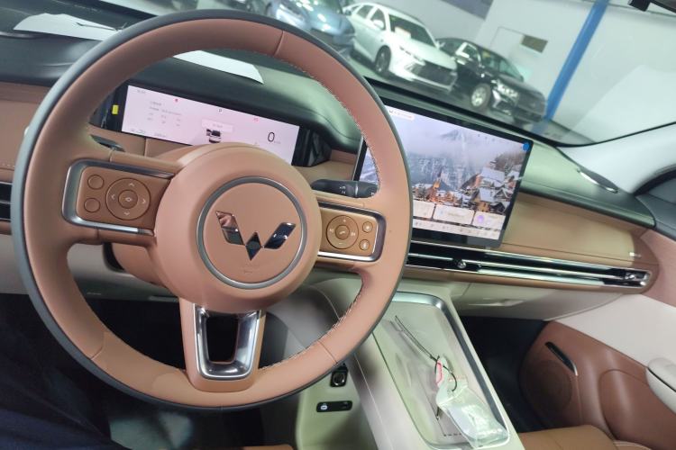 Used Wuling Bingo S 2025 Model 325km Deluxe Edition