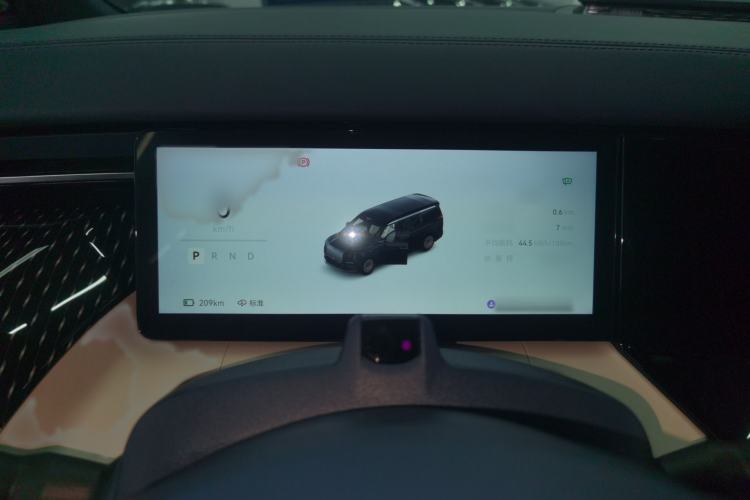 Used Zeekr 009 2024 Six-Seat Executive Version 4WD 108 kWh
