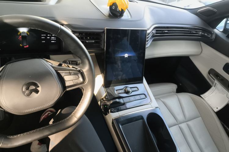 Used Nio ES8 2020 415 km Signature Edition 6-Seater Version
