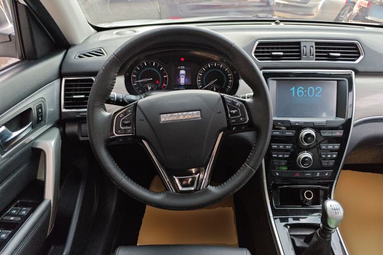 Used Haval H2 2017 Red-Label 1.5T Manual 4x4 Luxury Model
