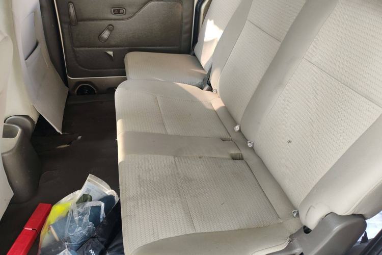 Used Wuling Rongguang V 2018 1.2L Practical Model
