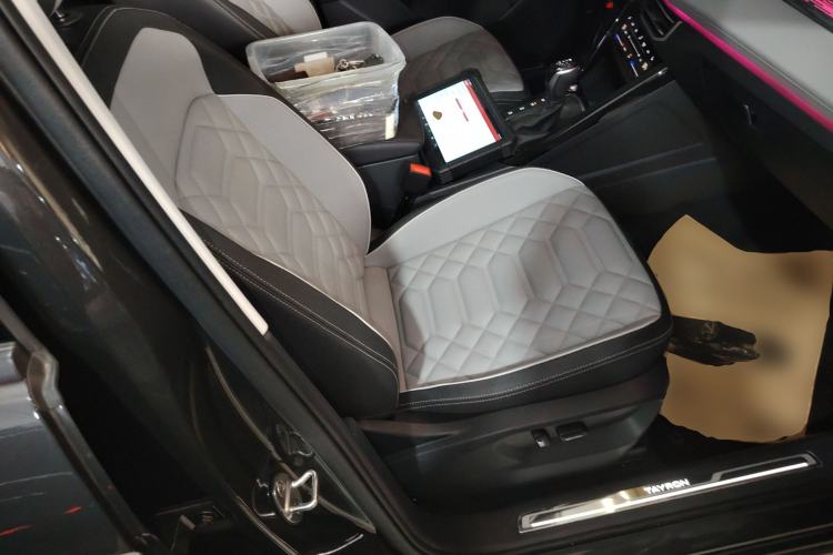 Used Volkswagen Tayron 2024 330TSI Two-Wheel Drive R-Line High-Energy Version