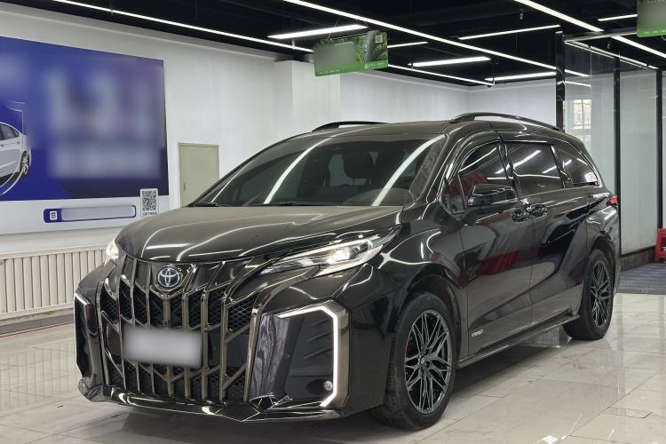 Used Toyota Sienna 2023 2.5L Hybrid Comfort Edition