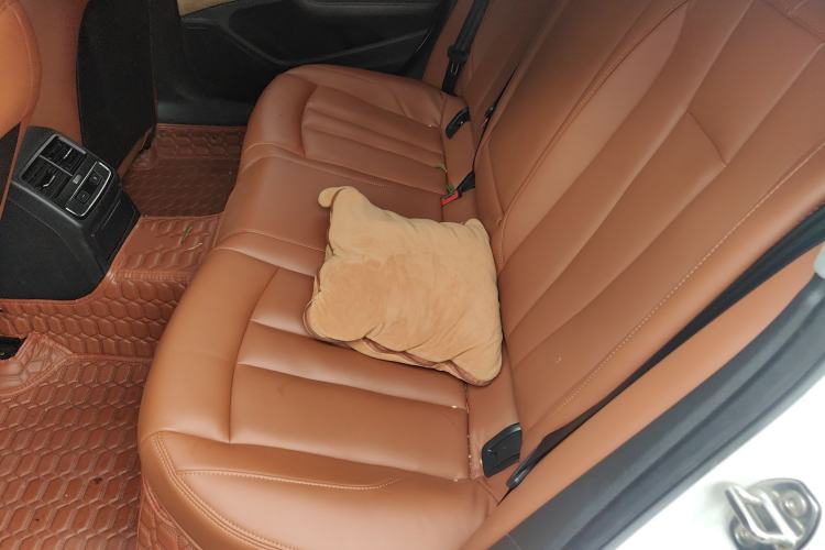 Used Audi A4L 2017 Plus 40 TFSI Ambition Model
