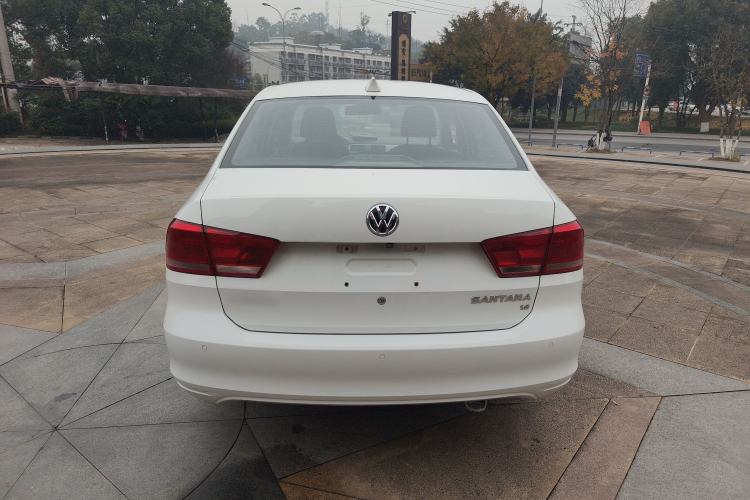 Used Volkswagen Santana 2015 1.6L Automatic Comfort Edition
