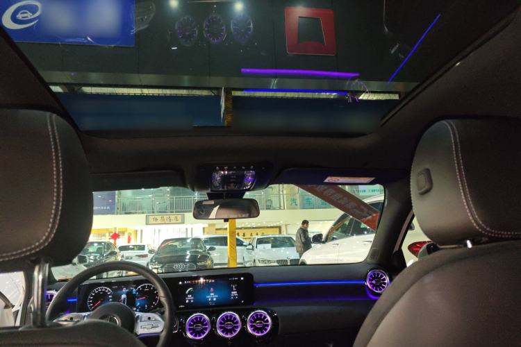 Used Mercedes-Benz A-Class 2022 Revised Version A 200 L Sport Sedan Fashionable Style
