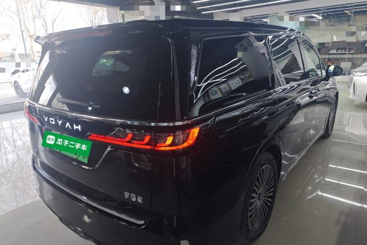 Used VOYAH Dream 2025 PHEV Four-Wheel-Drive Flagship Kunpeng Edition
