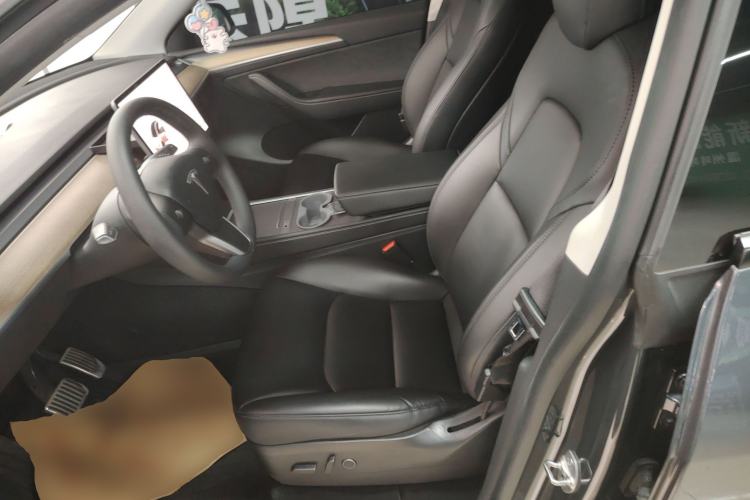 Used Tesla Model Y 2021 Long-Range All-Wheel-Drive Version 3D7