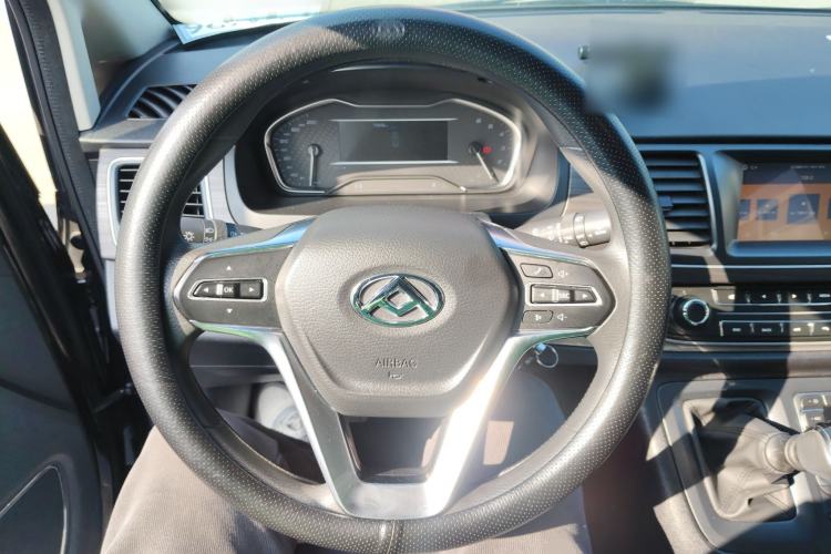 Used SAIC MAXUS G10 2021 2.0T Manual Elite Edition Diesel 7-Seater
