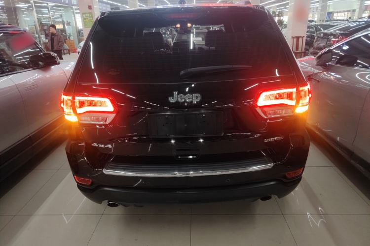 Used  Grand Cherokee 2017 3.0L Comfort Navigation Edition
