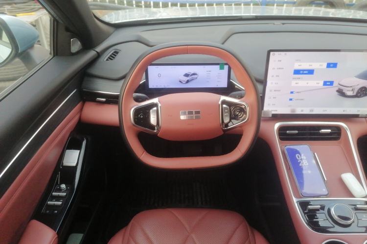 Used  L6 2025 EM-i 140km Starship Edition
