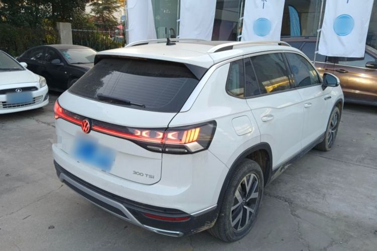 Used Volkswagen Tayron 2023 300TSI Two-Wheel-Drive Luxury Plus Advanced Edition
