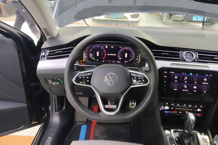 Used Volkswagen Magotan 2023 2 Million Units Commemorative Edition 330TSI DSG Luxury Version
