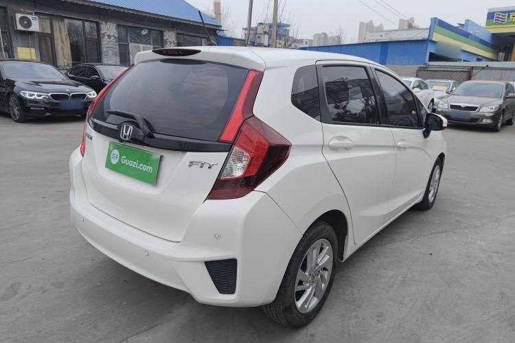 Used Honda Fit 2016 1.5L SES CVT Fashion Sunroof Edition
