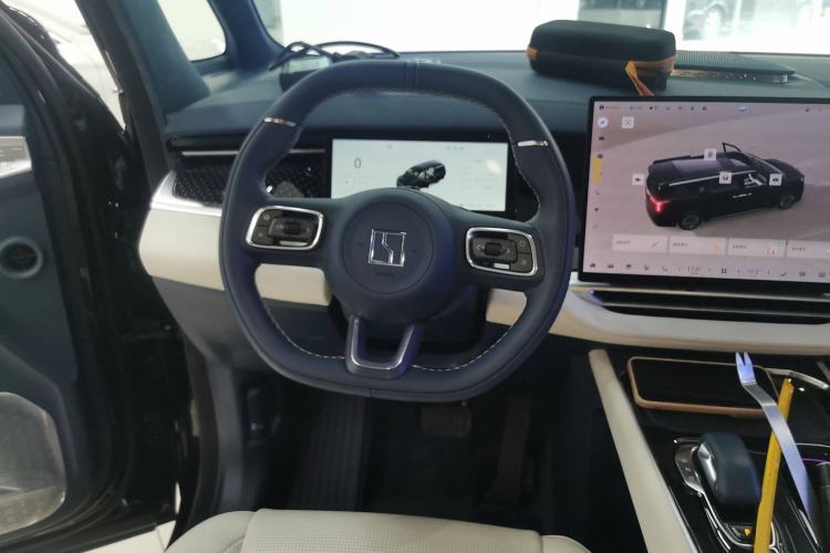 Used Zeekr 009 2024 7-Seater Aisle Version 108 kWh
