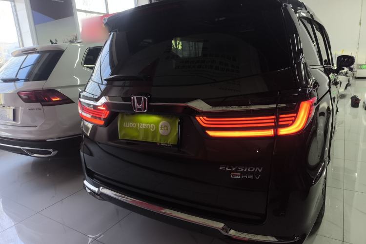 Used Honda Elysion 2022 2.0L eHEV Prestige Edition
