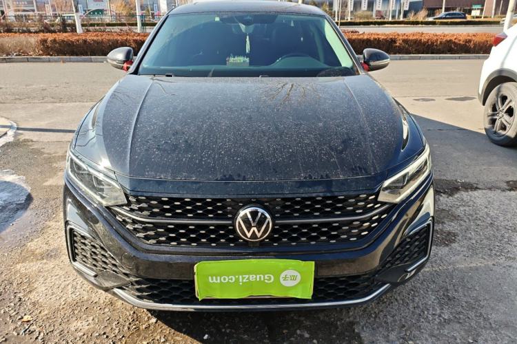 Used Volkswagen Passat 2022 330TSI Starry Luxury Edition – Exclusive Special Edition