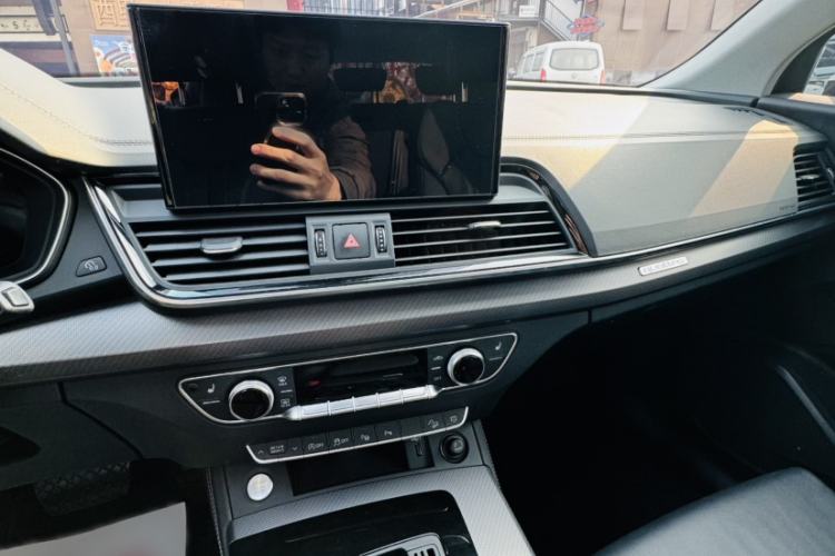 Used Audi Q5L 2022 Updated 40T Luxury Dynamic Edition
