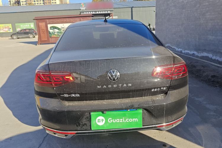 Used Volkswagen Magotan 2024 2 Million Units Zhongxiang Version 330TSI DSG Luxury Edition
