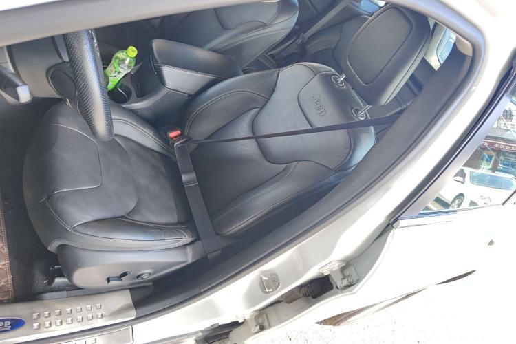 Used  Cherokee 2017 2.4L Leading Smart Edition
