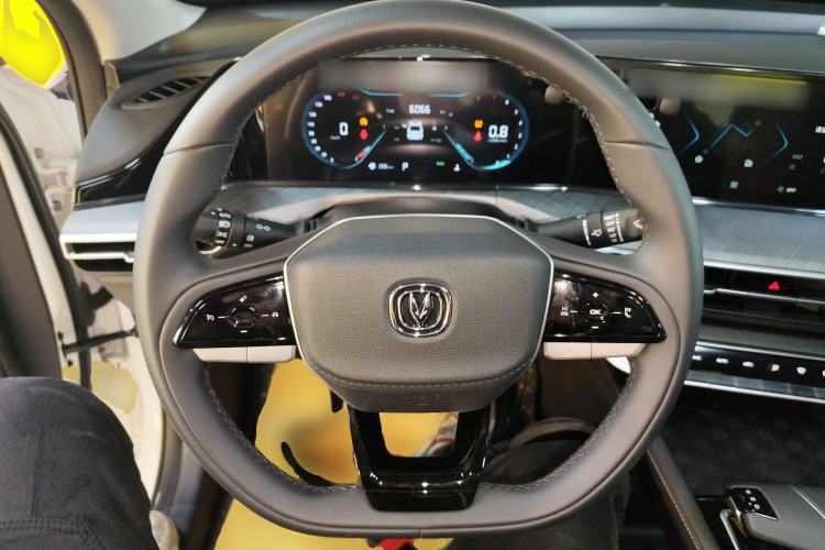 Used Changan Eado 2024 PLUS Blue Whale NE 1.4T GDI DCT High-Energy Edition