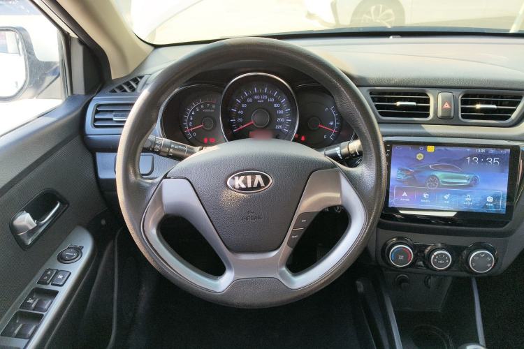 Used Kia K2 2015 Sedan 1.4L MT GLS
