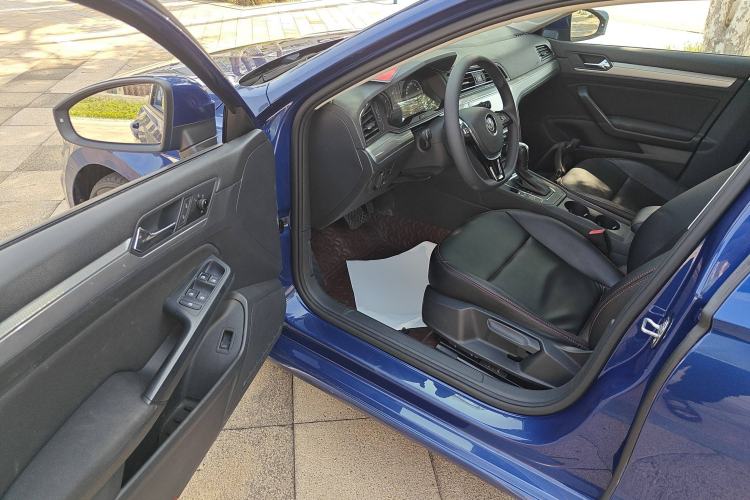 Used Volkswagen Lamando 2018 230TSI DSG Fashion Edition
