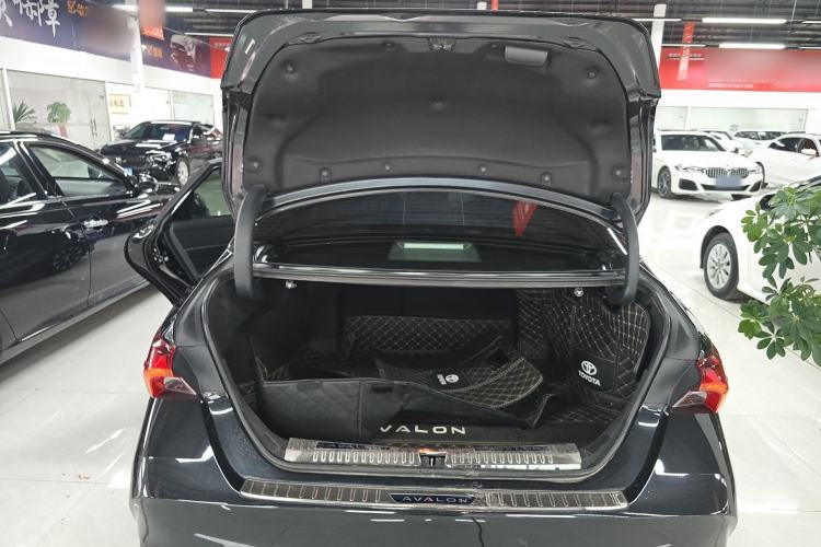 Used Toyota Avalon 2023 2.5L Luxury Edition
