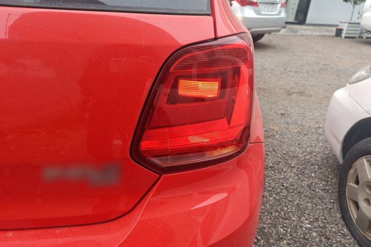 Used Volkswagen Polo 2016 1.6L Automatic Comfort Model