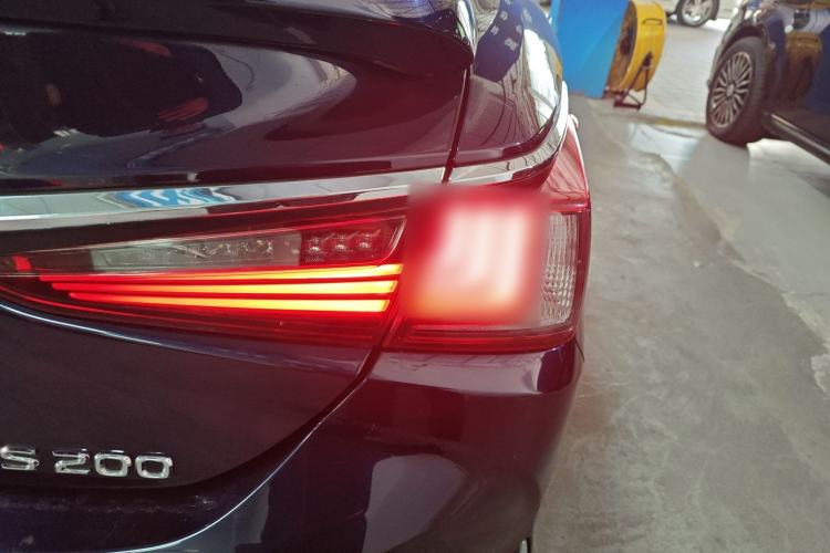 Used Lexus ES 2020 200 Excellence Edition
