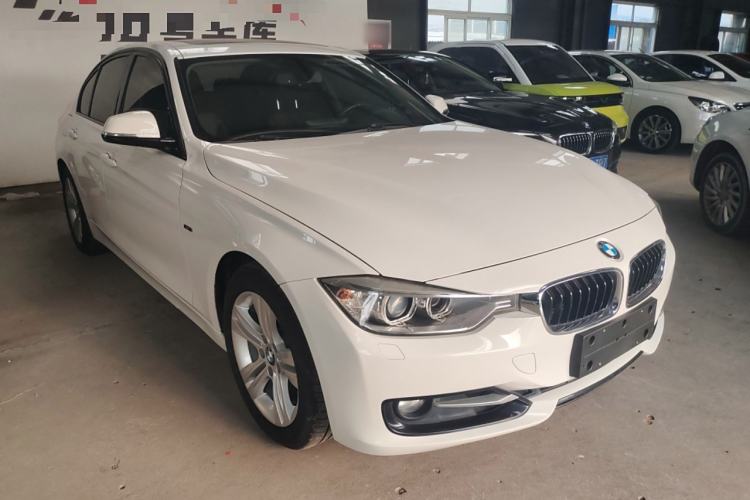 Used BMW 3 Series 2014 320i Sport Design Package
