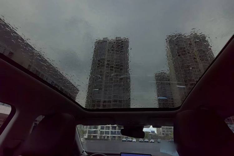 Used GAC Trumpchi EMKOO 2022 2.0T Neutron Star Max Edition
