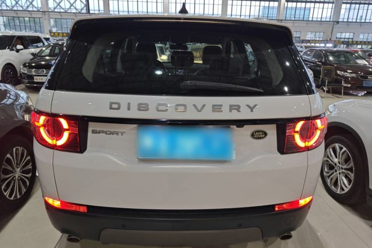 Used Land Rover Discovery Sport 2019 240 PS SE Version China VI Standard
