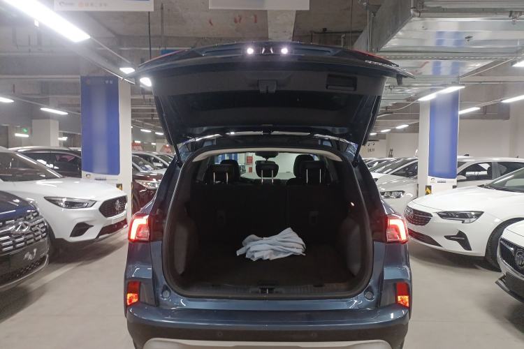 Used Ford Escape 2020 EcoBoost 245 Two-Wheel-Drive Titanium Edition
