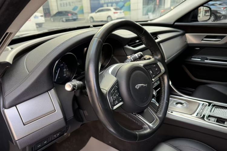 Used Jaguar XFL 2018 XFL 2.0T 200PS Elite Edition