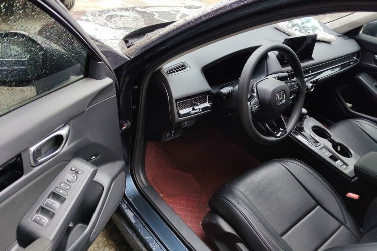 Used Honda Civic 2022 240TURBO CVT Dynamic Edition
