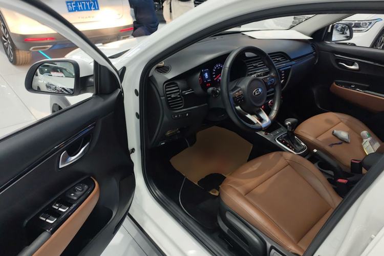 Used Kia KX Cross 2018 1.6L Automatic Dynamic Sunroof Version
