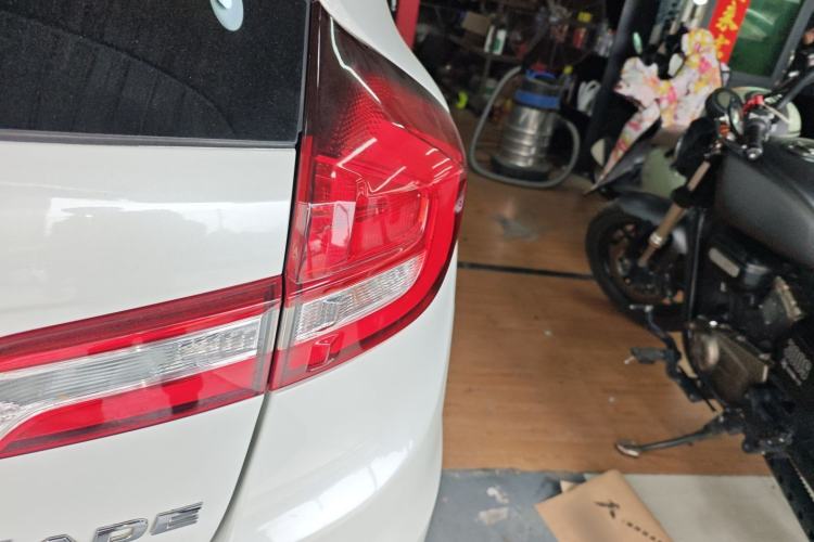 Used Honda Jade 2017 1.8L automatic Comfort version 5 seats
