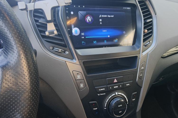 Used Hyundai Grand SantaFe 2015 2.2T 7-Seater Two-Wheel-Drive Zhi Ling Limited Edition