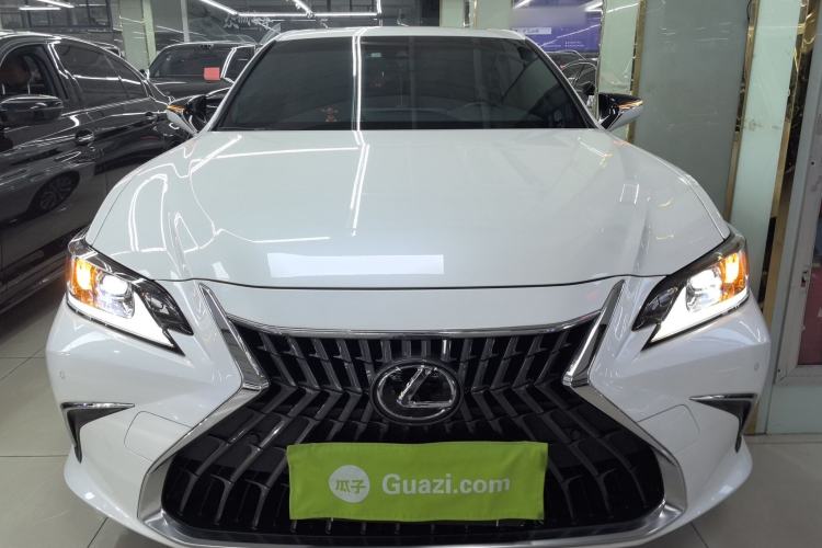 Used Lexus ES 2022 200 Excellence Edition