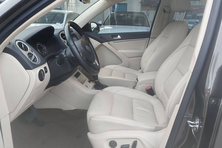 Used Volkswagen Tiguan 2015 1.8TSI Automatic Two-Wheel Drive Luxury Model
