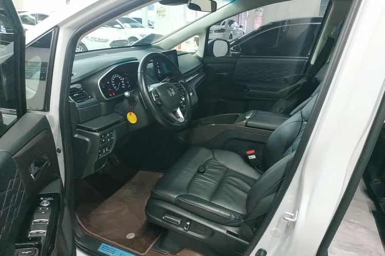 Used Honda Elysion 2024 2.0L eHEV Luxury Edition