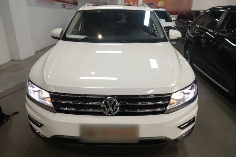 Used Volkswagen Tiguan L 2019 Updated Version 330TSI Automatic Two-Wheel Drive Panoramic Comfort Edition China VI Standard
