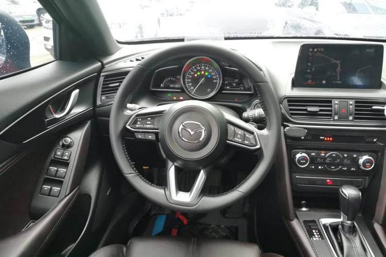 Used Mazda CX-4 2020 2.5L Automatic 4x4 Sky Blue Passion Edition
