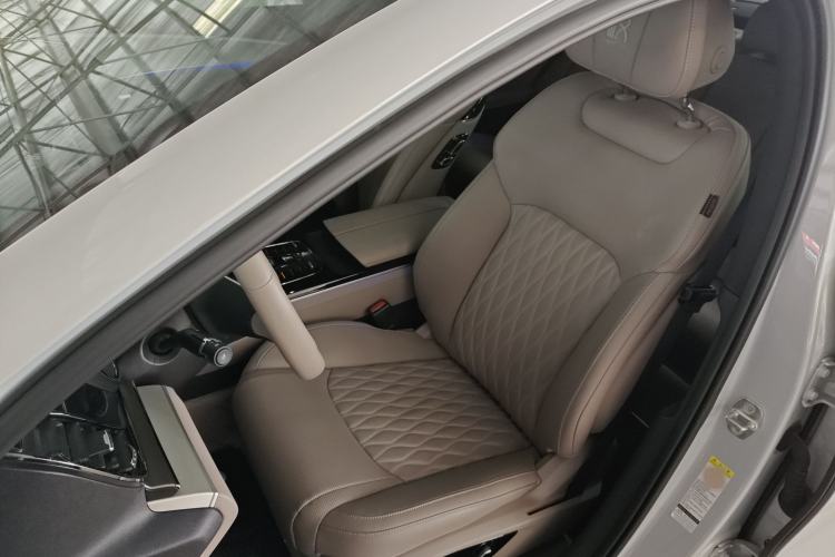 Used BYD Han 2025 DM-i 125KM Prestige Model
