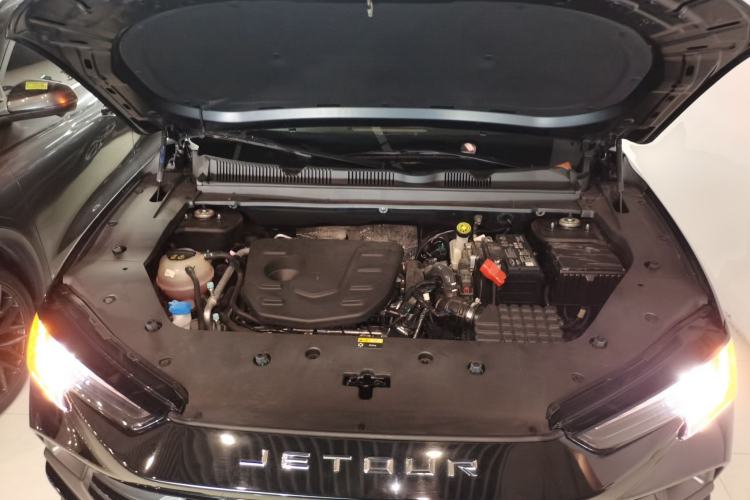 Used JETOUR Dashing 2025 1.5T DCT Luxury Edition
