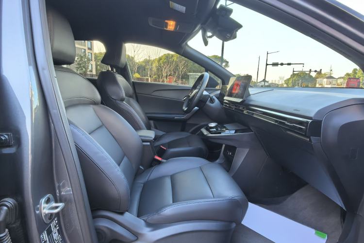 Used MG 4 EV 2023 415 km Range Sea-Faring Champion Edition
