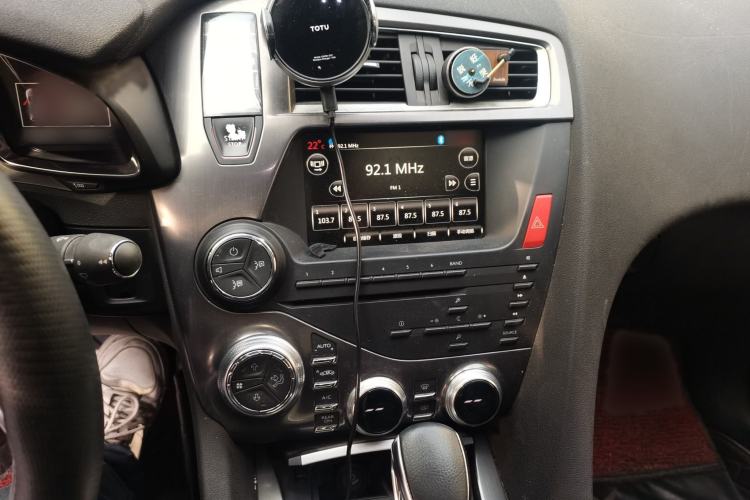 Used  5 2014 1.6T Luxury Edition THP200
