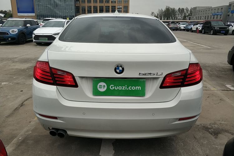 Used BMW 5 Series 2014 520Li Elegant Model
