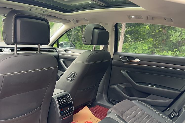 Used Volkswagen Magotan 2021 330TSI DSG 30th Anniversary Edition
